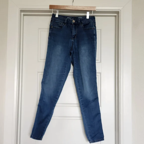 Seven7 Skin Fit Jeans - Size 4 - Picture 1 of 9